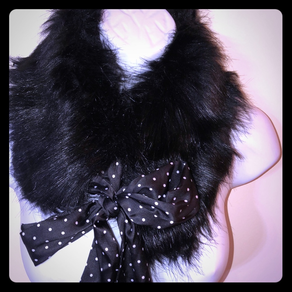 Black fuzzy scarf